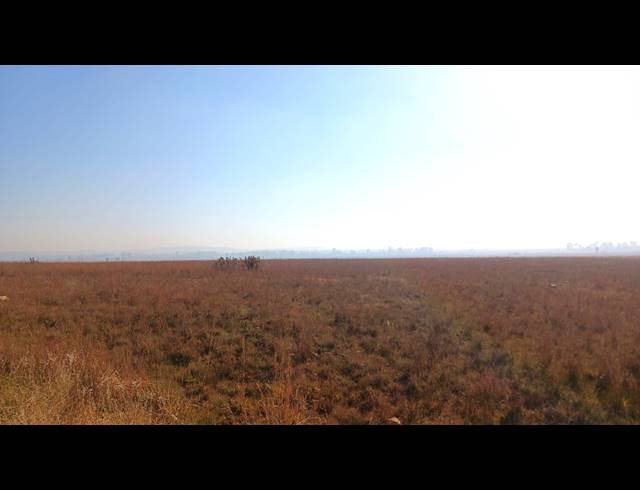 9,247M² VACANT LAND FOR SALE IN UNITAS PARK